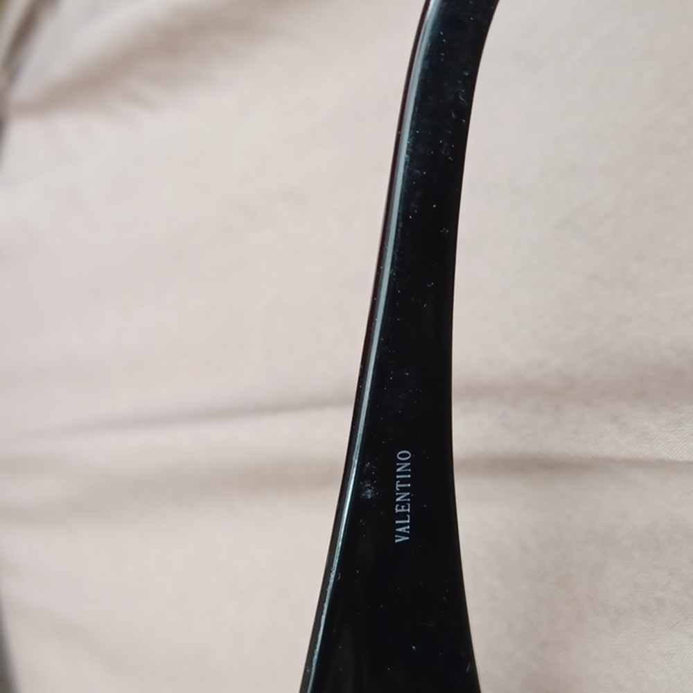 COPY - COPY - VALENTINO Glasses - Picture 3 of 6